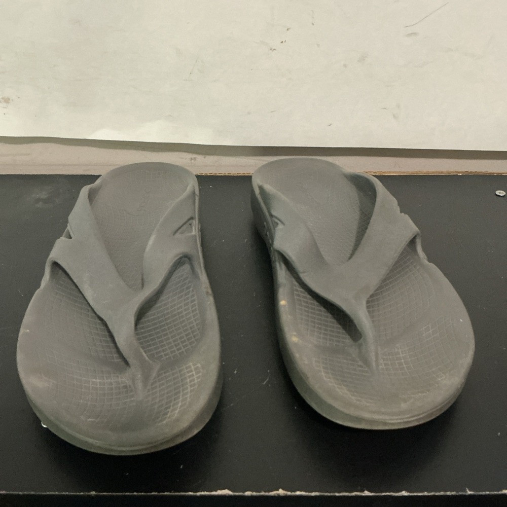Oofos Ooriginal Flip-Flops Sport Sandals Women's 7 Gray Rubber Thong EU 38